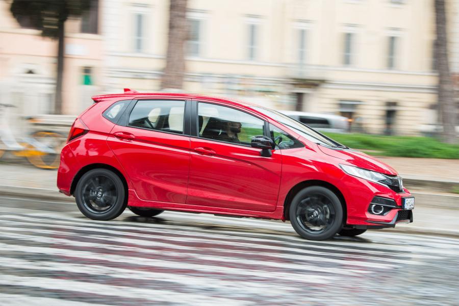  Honda Jazz Dynamic 2017 года  (WW) (фото 25 из 41)